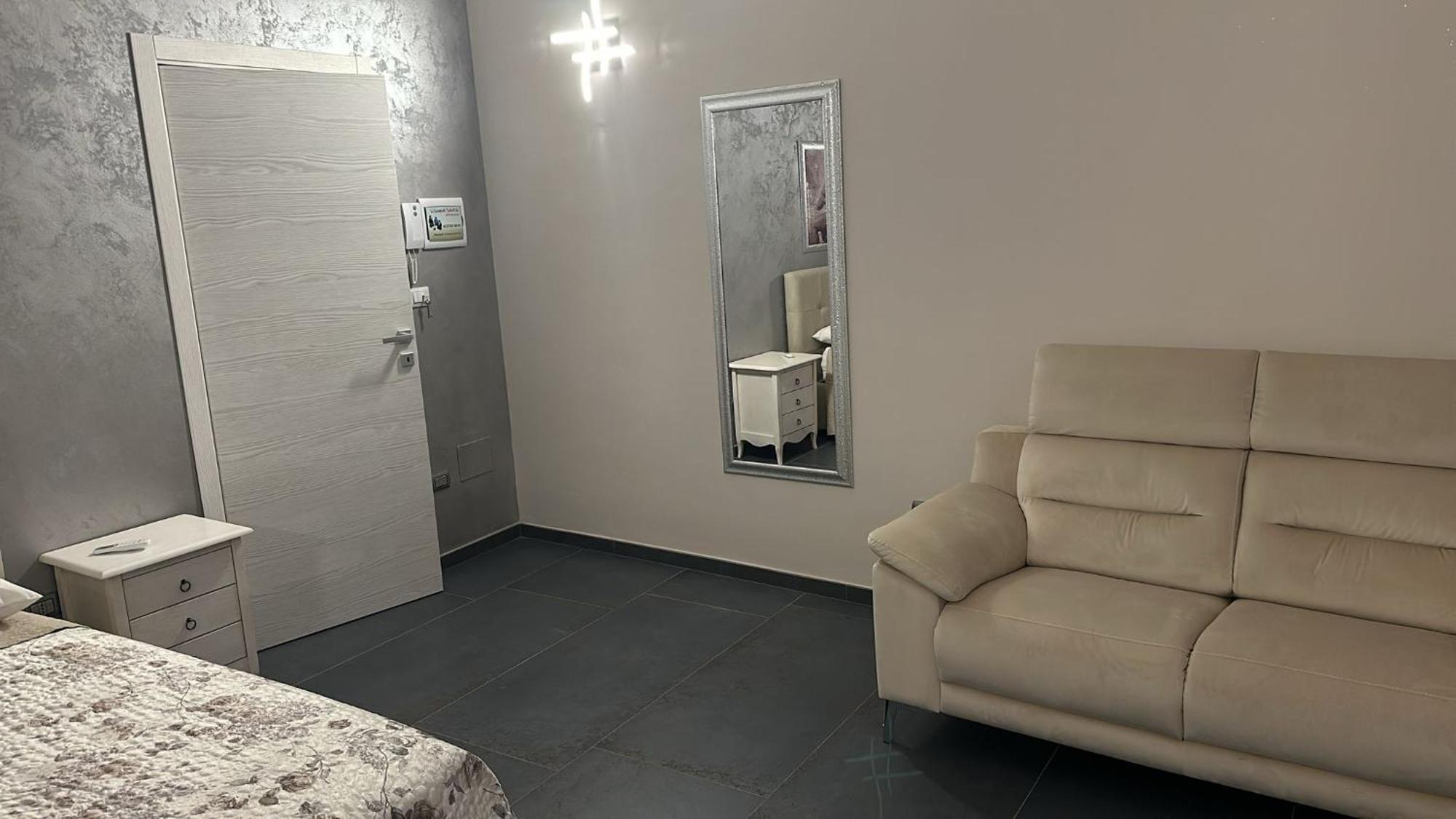 Li Cumpari Salentini Apartment Lecce Ngoại thất bức ảnh